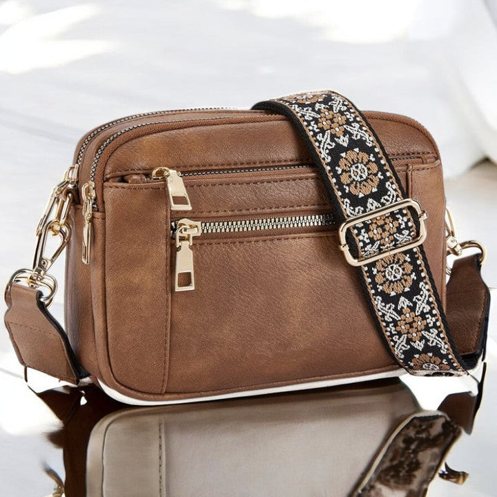 Julia – Refined Leather Shoulder Bag with Compartments