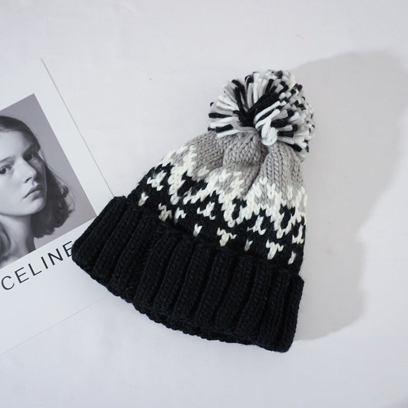 Amanda™ | Winter Snowflake Pom Beanie