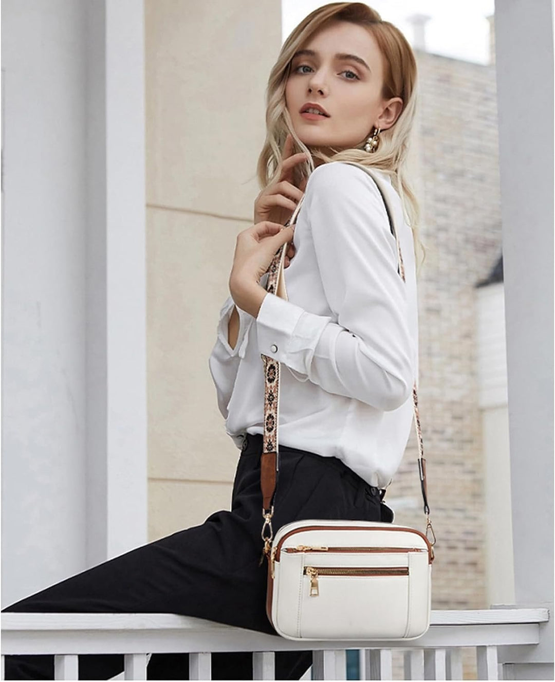 Julia – Refined Leather Shoulder Bag with Compartments