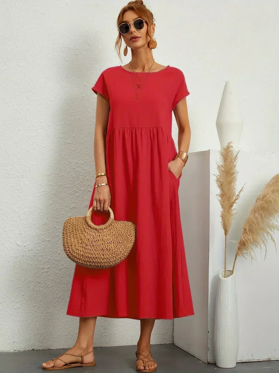 Quiana™ | Elegant Fluid Midi Dress
