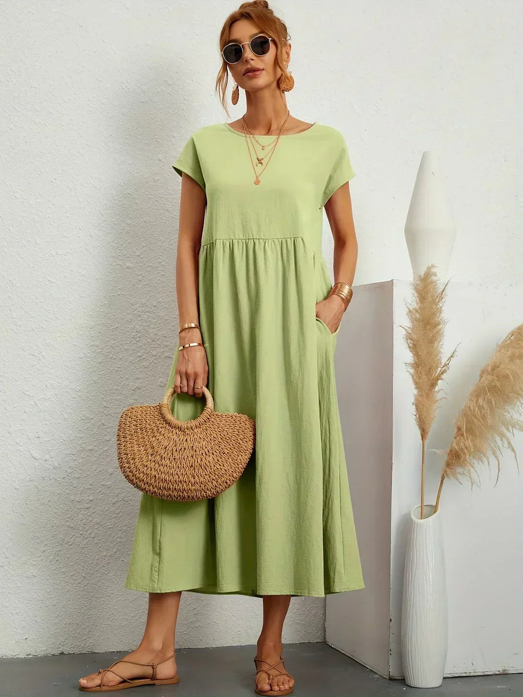 Quiana™ | Elegant Fluid Midi Dress