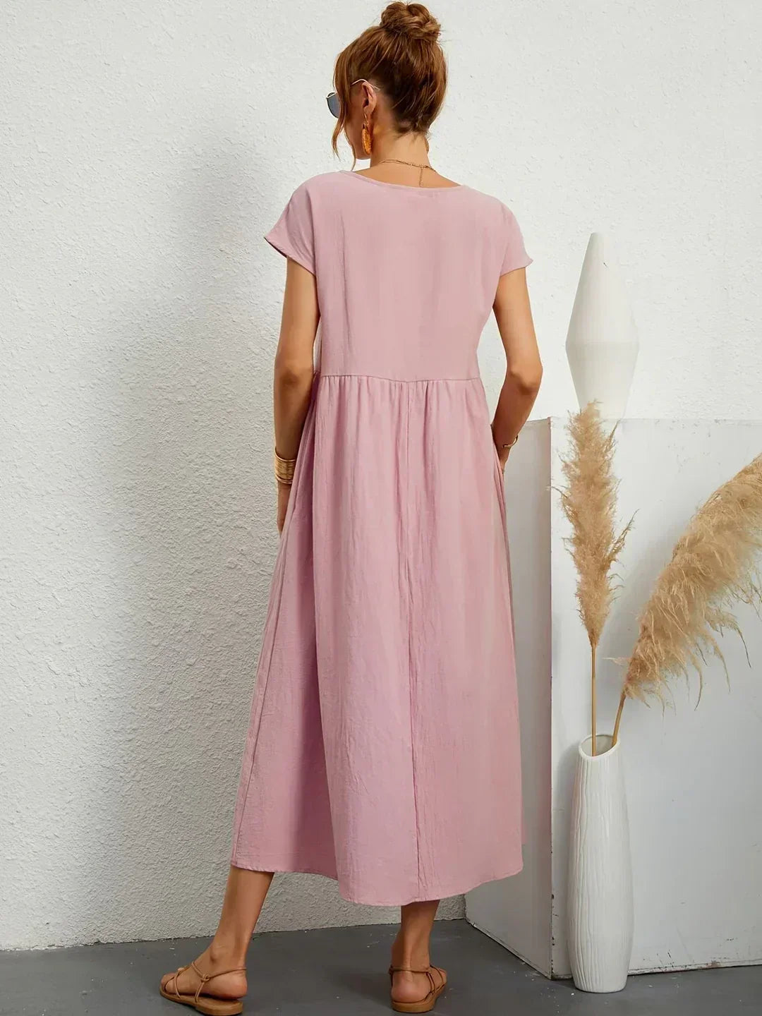 Quiana™ | Elegant Fluid Midi Dress