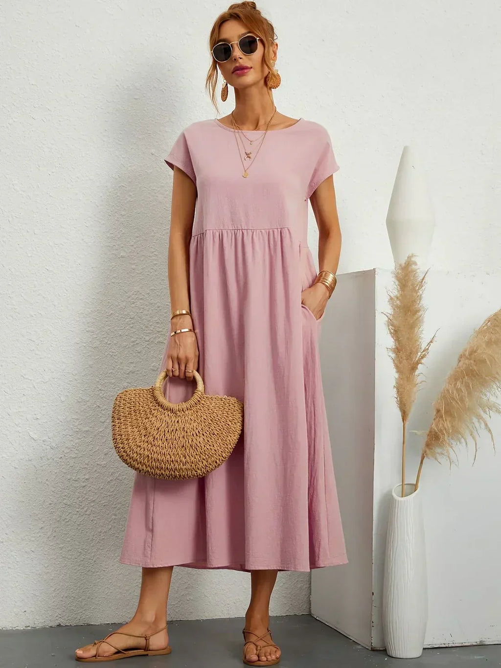 Quiana™ | Elegant Fluid Midi Dress