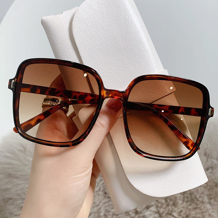 Zoey™ | Elegant Classic Sunglasses