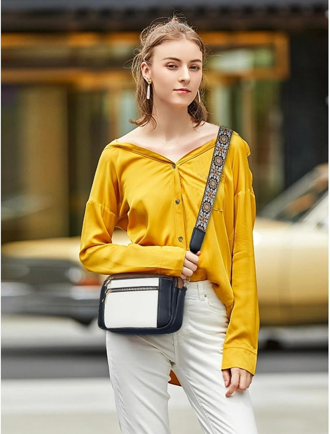Julia – Refined Leather Shoulder Bag with Compartments