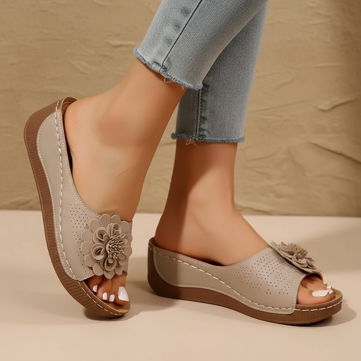 Cassidy™ | Ergonomic Cushioned Adjustable Strap Sandals