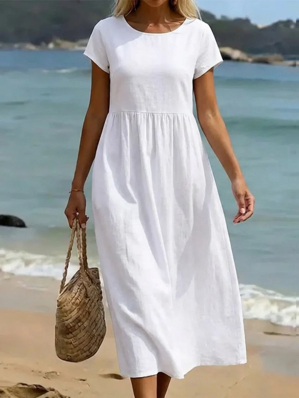 Quiana™ | Elegant Fluid Midi Dress